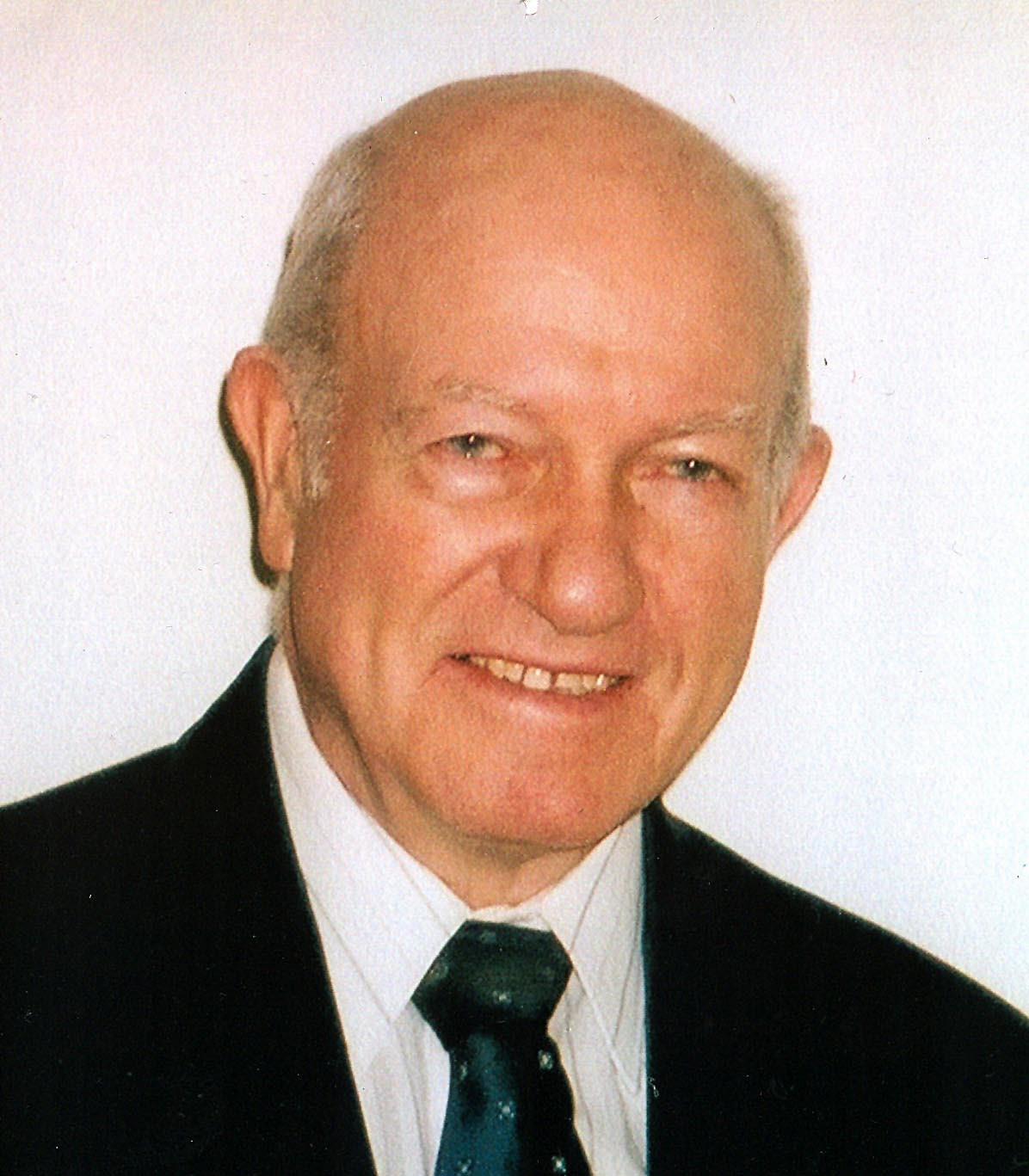 Cecil Frank Blauer obituary photo