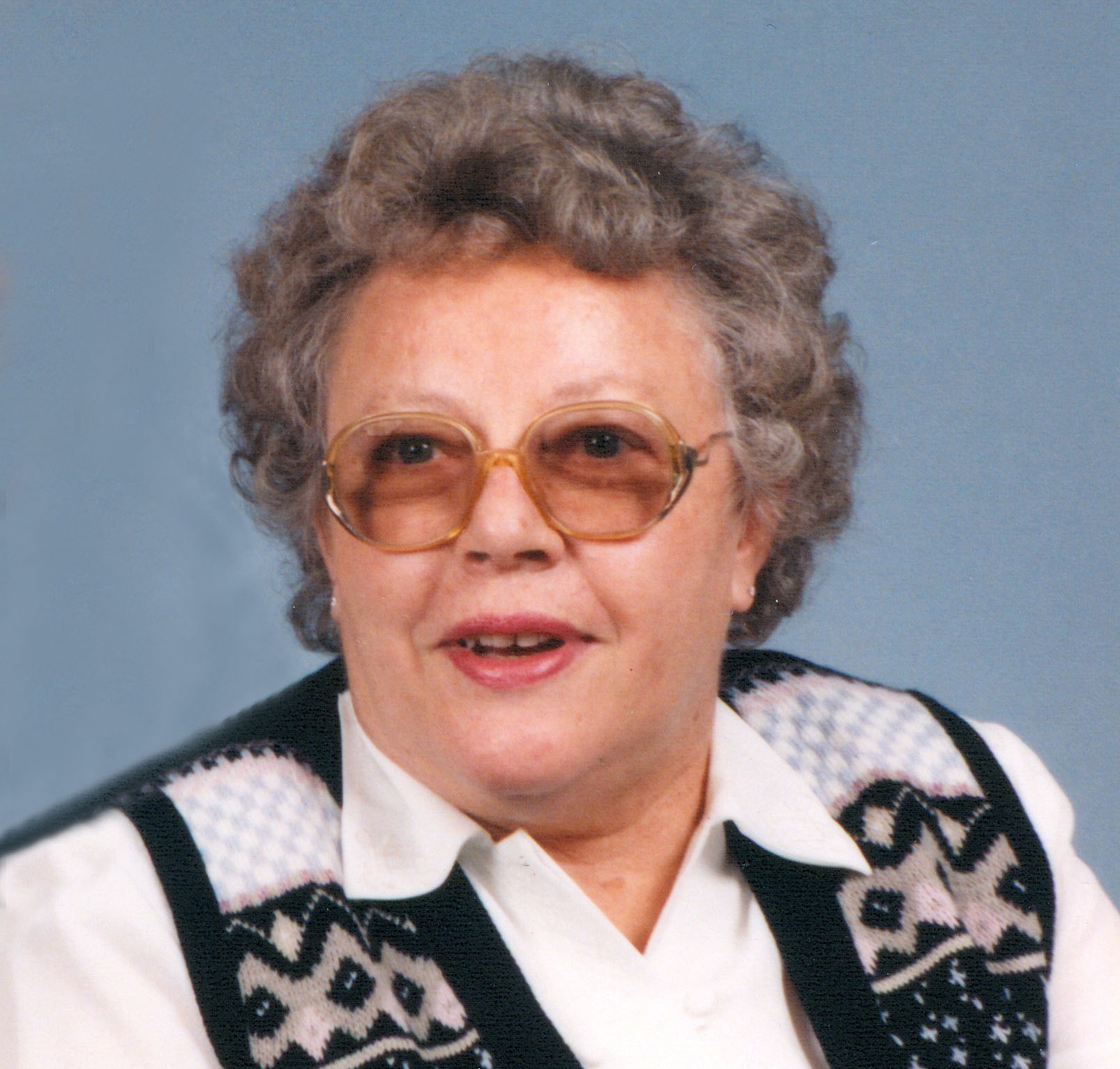 Lorraine G. Muecke obituary photo