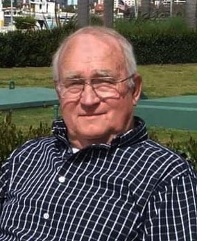 Delwyn Lloyd Hanks obituary photo