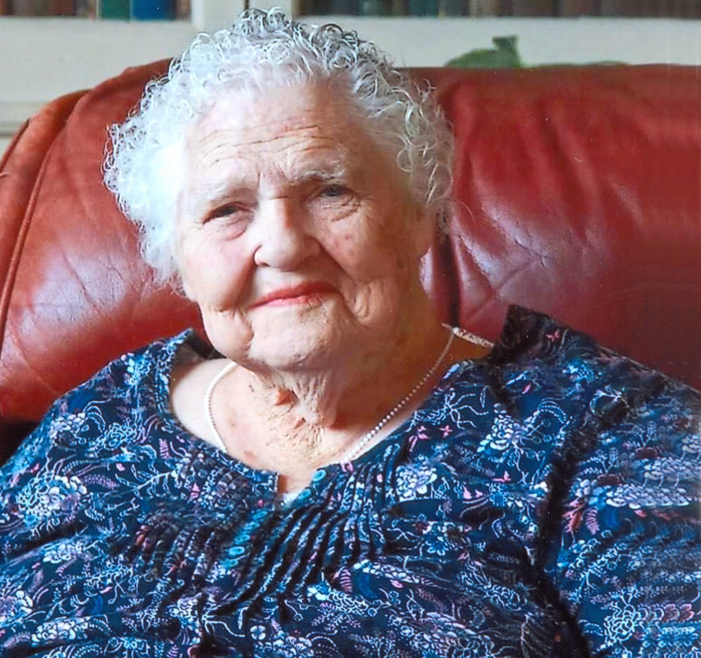 Colleen L. Barnes obituary photo