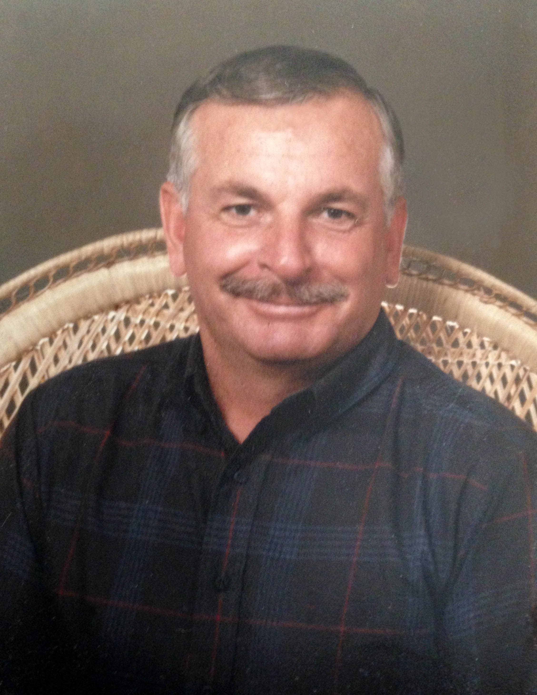 Kenneth Richins obituary photo