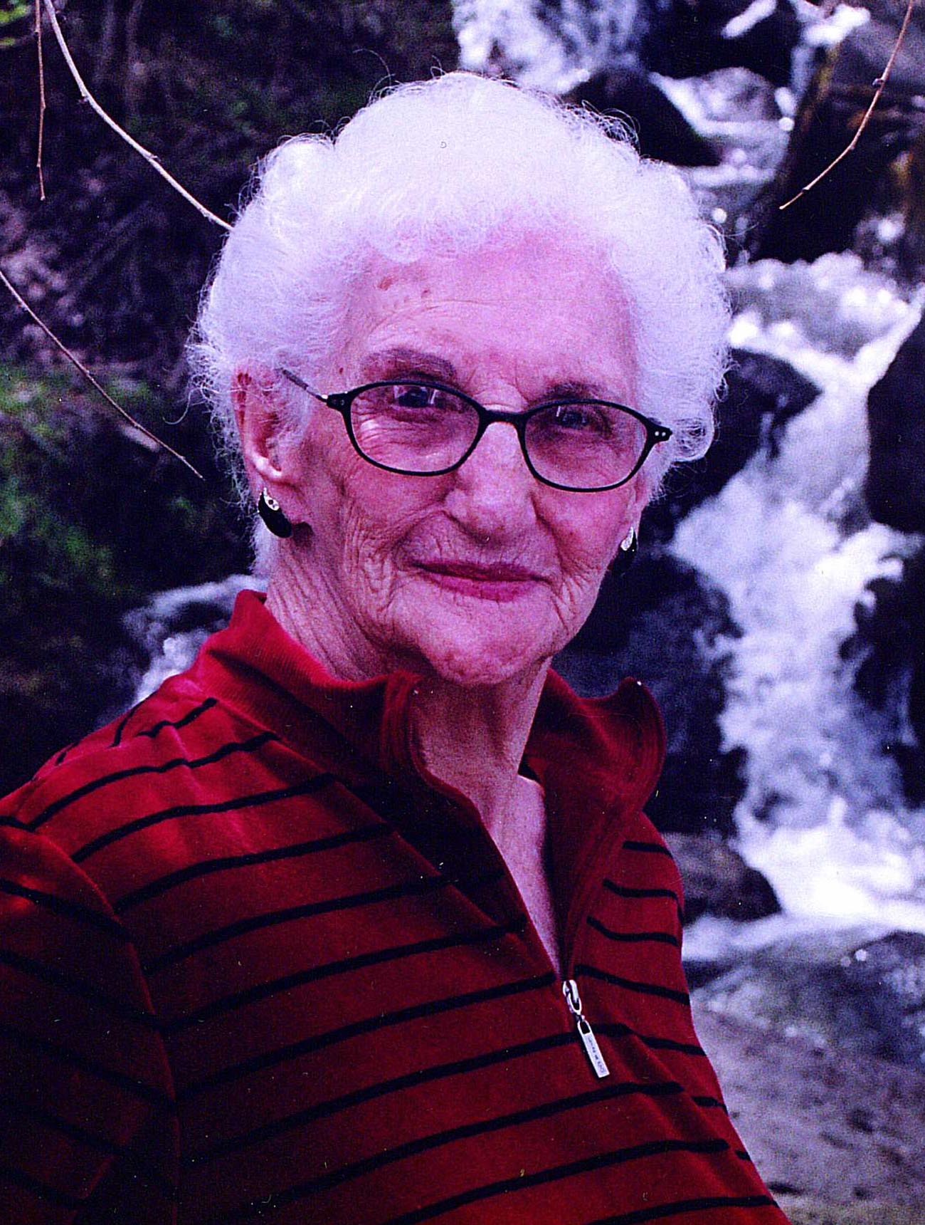 Maxine Engstrom obituary photo