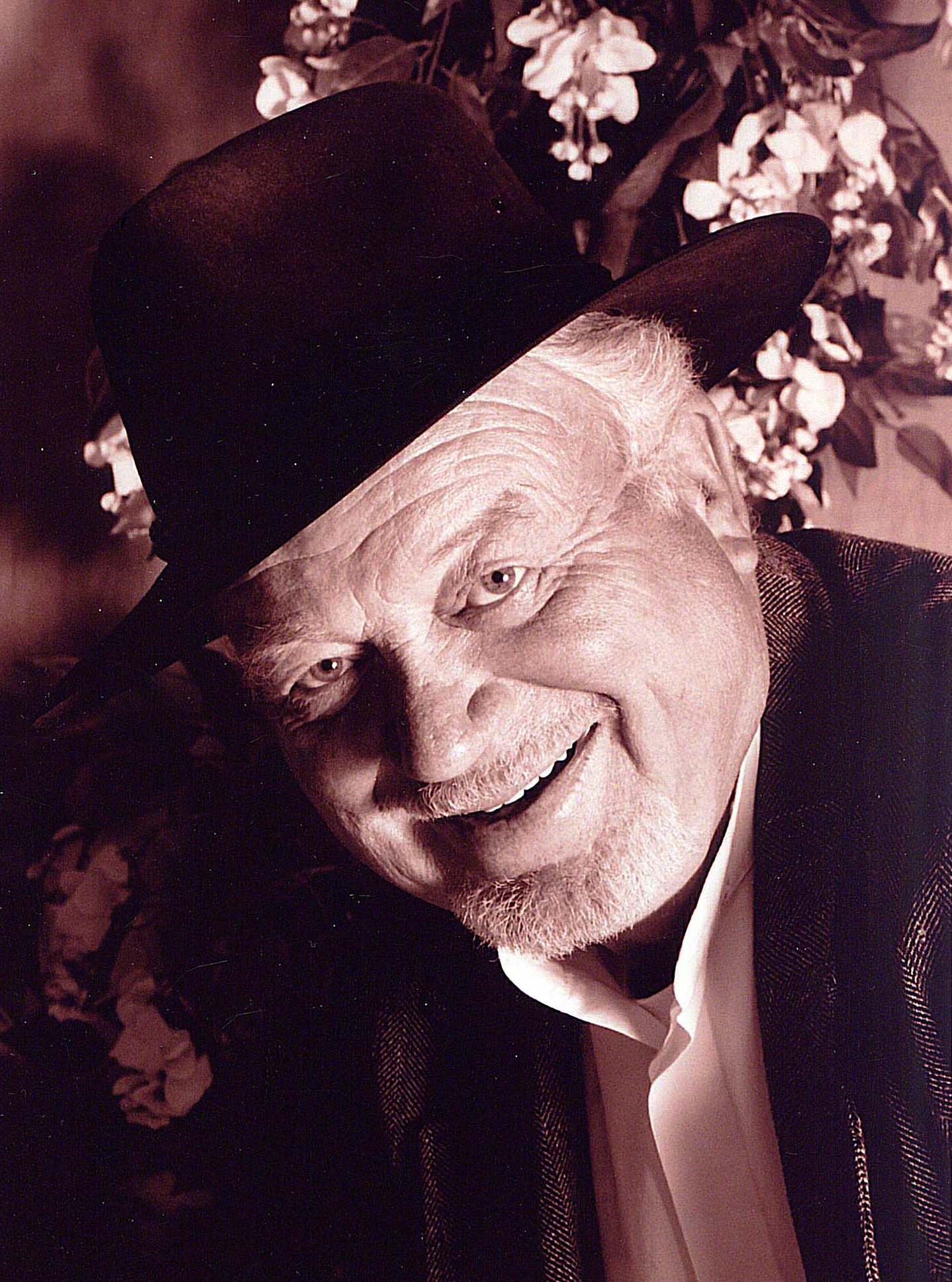 Leslie Coleman Mitchell obituary photo