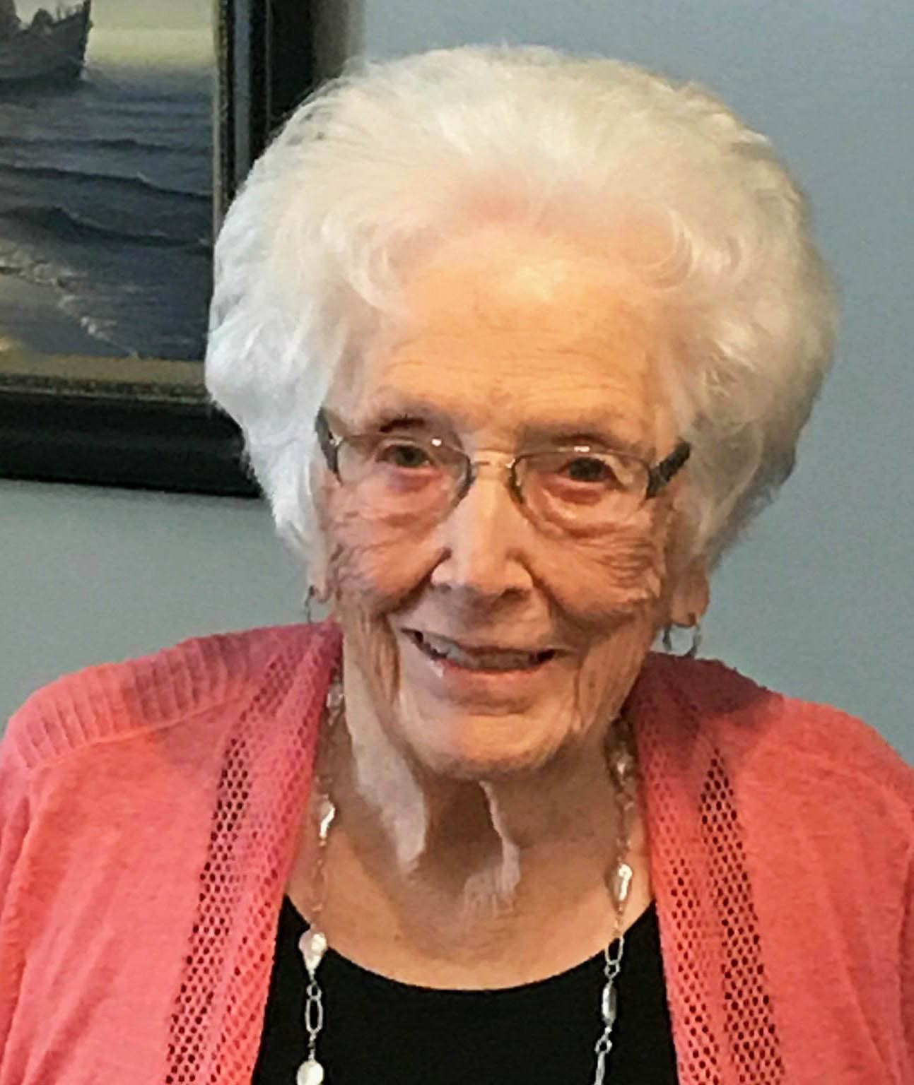 Effie Mills Lee obituary photo