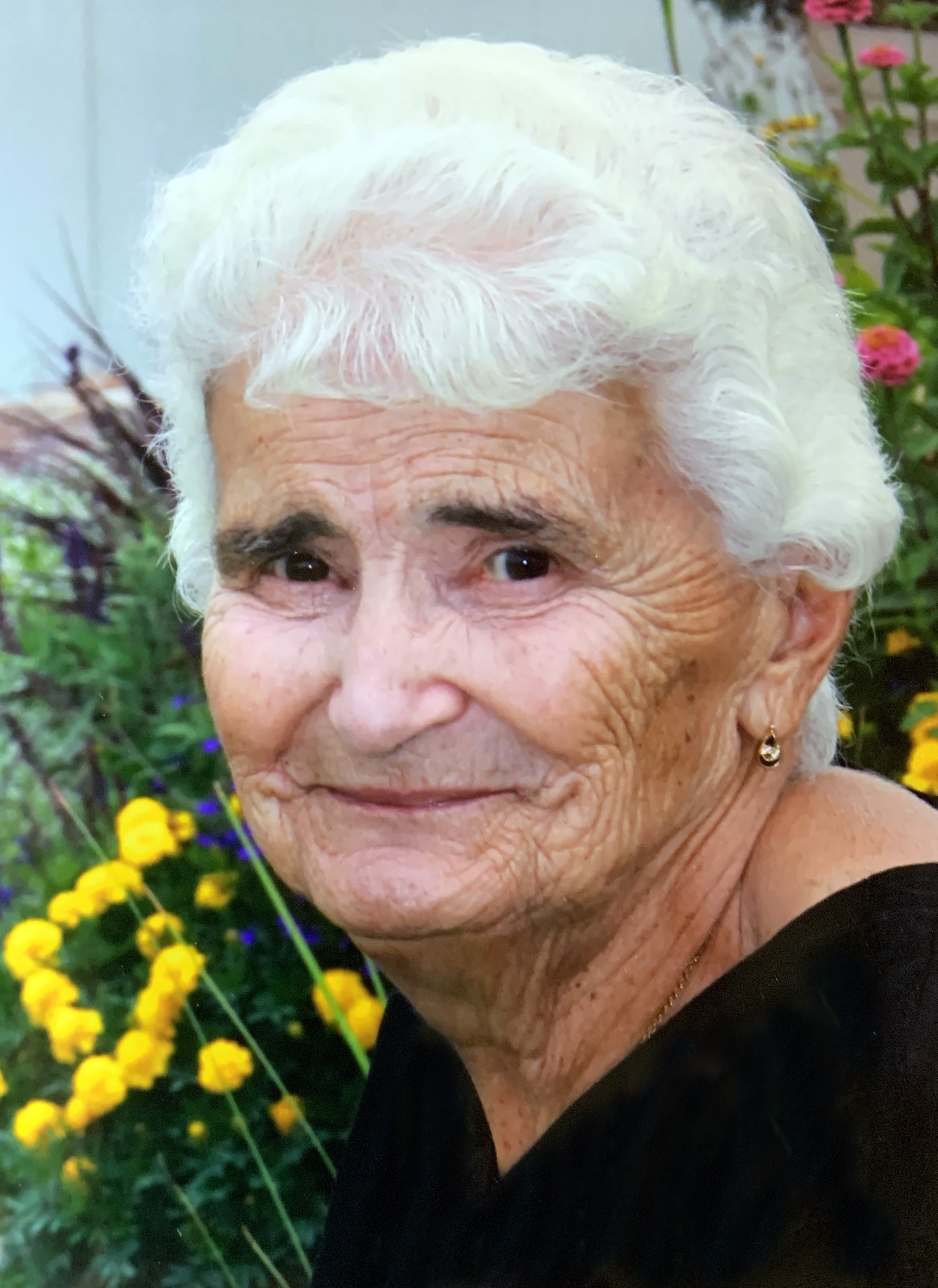 Margaret (Maggie) Shell obituary photo