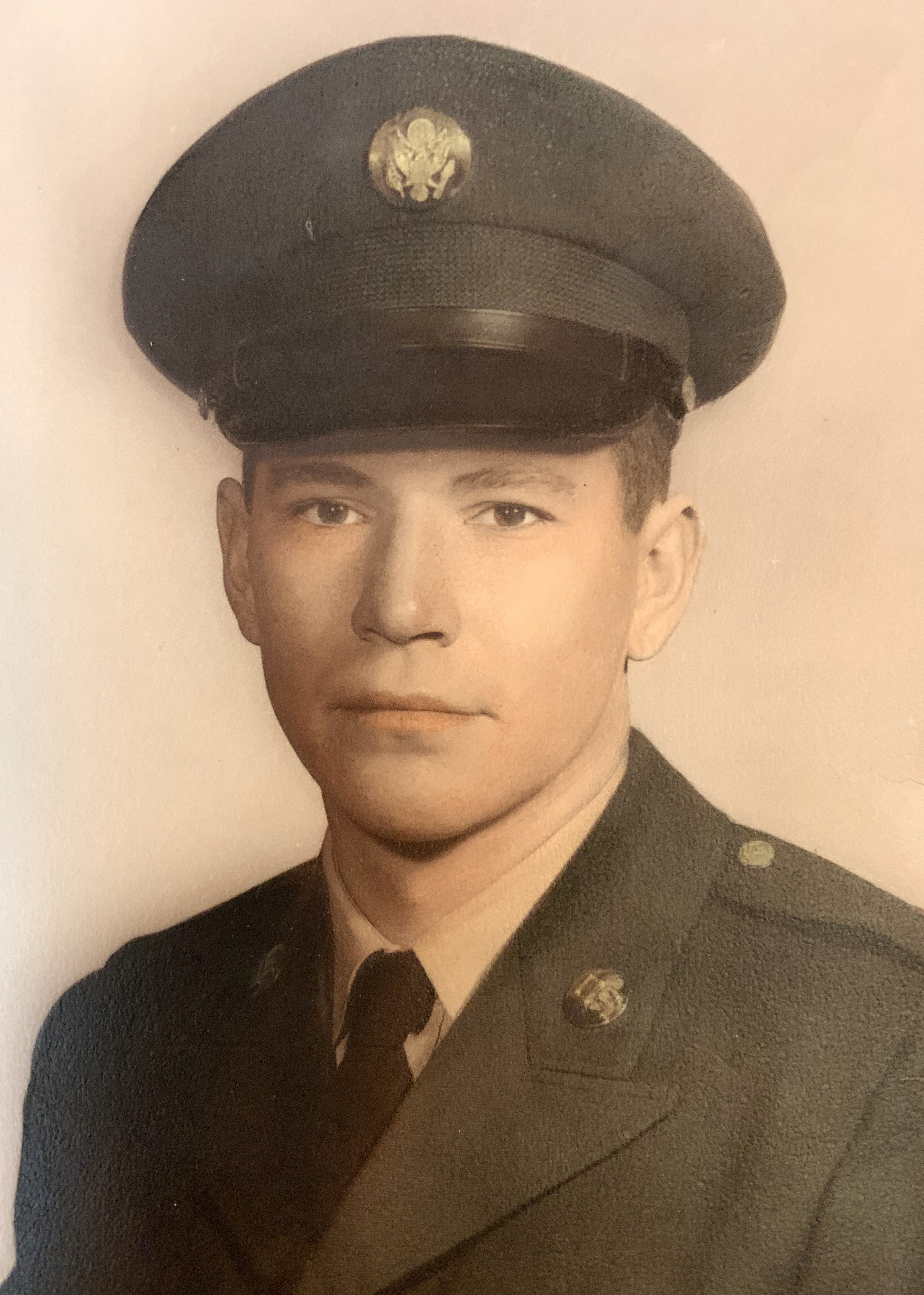 Sidney Lynn Fernau obituary photo