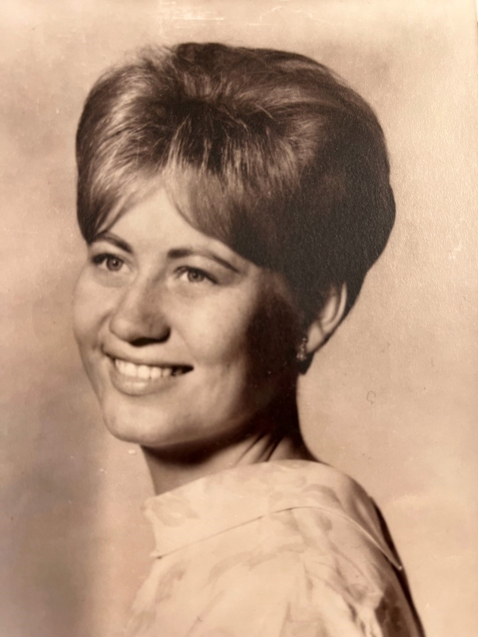 Sonya Gay Taylor obituary photo