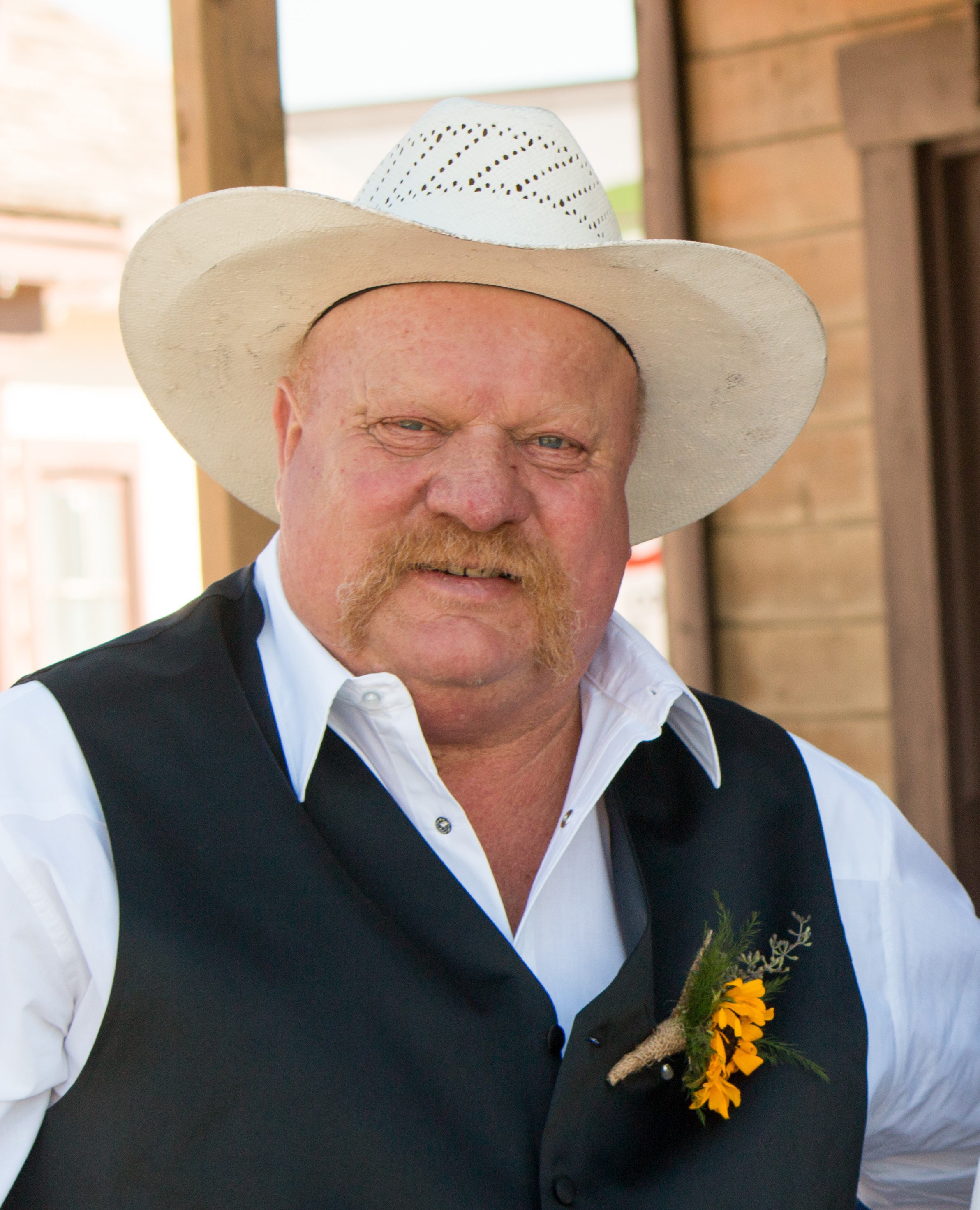 David Wade Lewis obituary photo