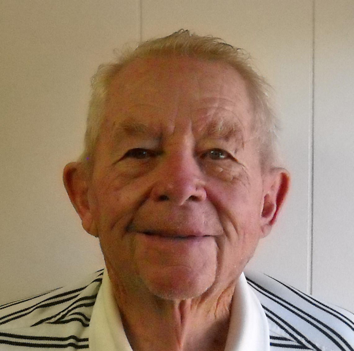 Leland Charles "Chuck" Hunter obituary photo